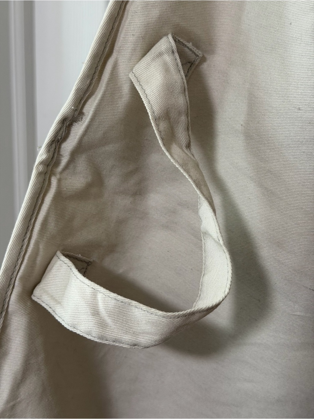 Neiman Marcus Garment Bag. Khaki - Picture 4 of 4